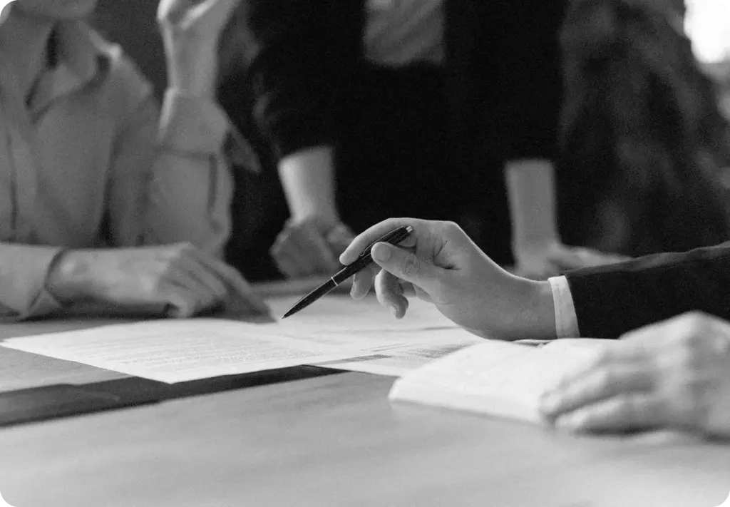 abogados_trabajando_en_equipo2x